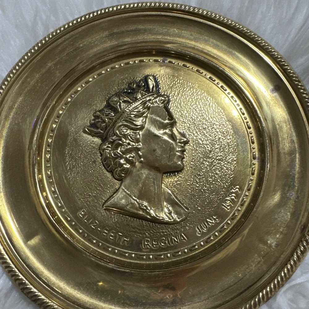 elpec england VERY RARE Queen Elizabeth 1953 Coronation Plaque Wall Art Brass